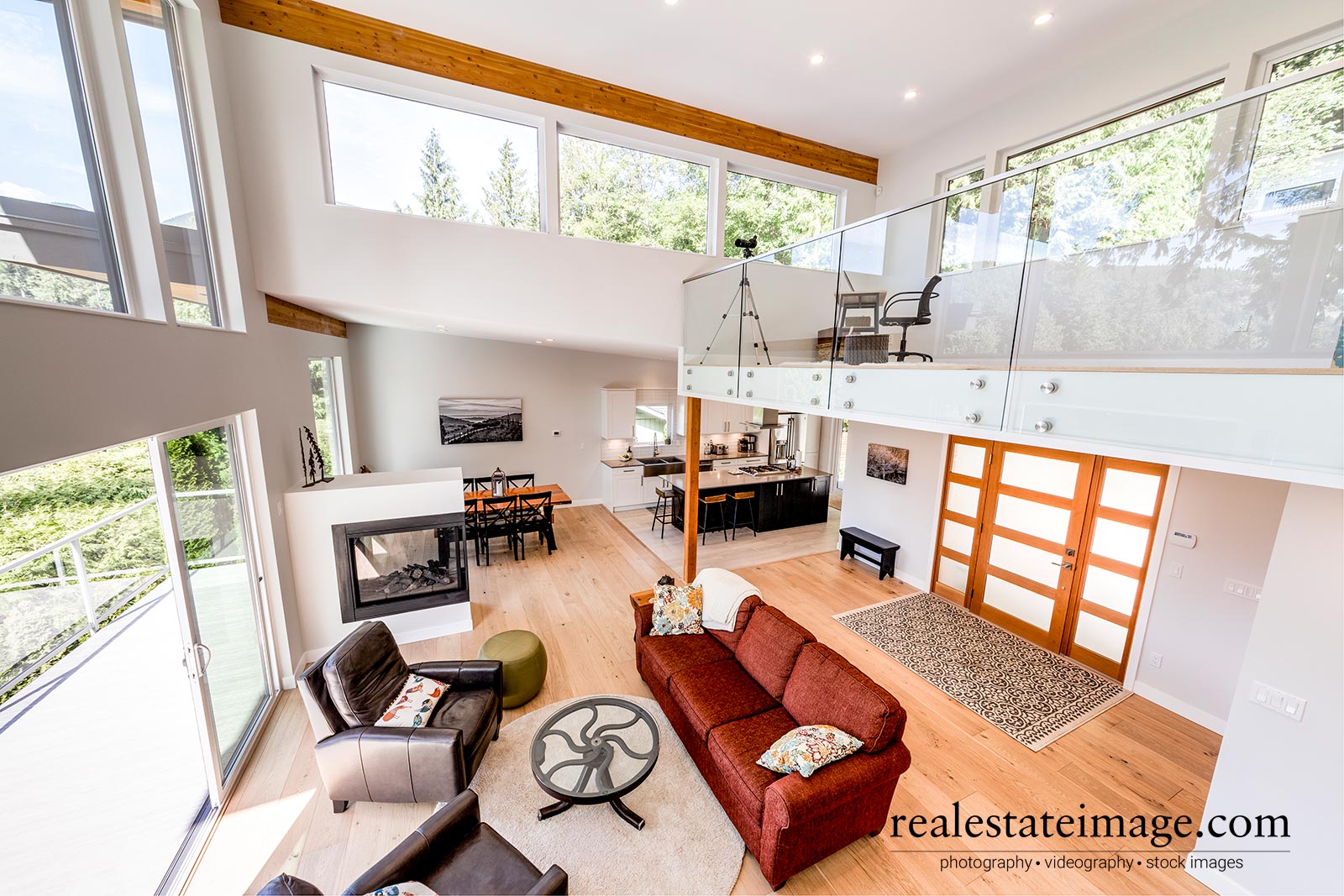 realestateimage.com living room