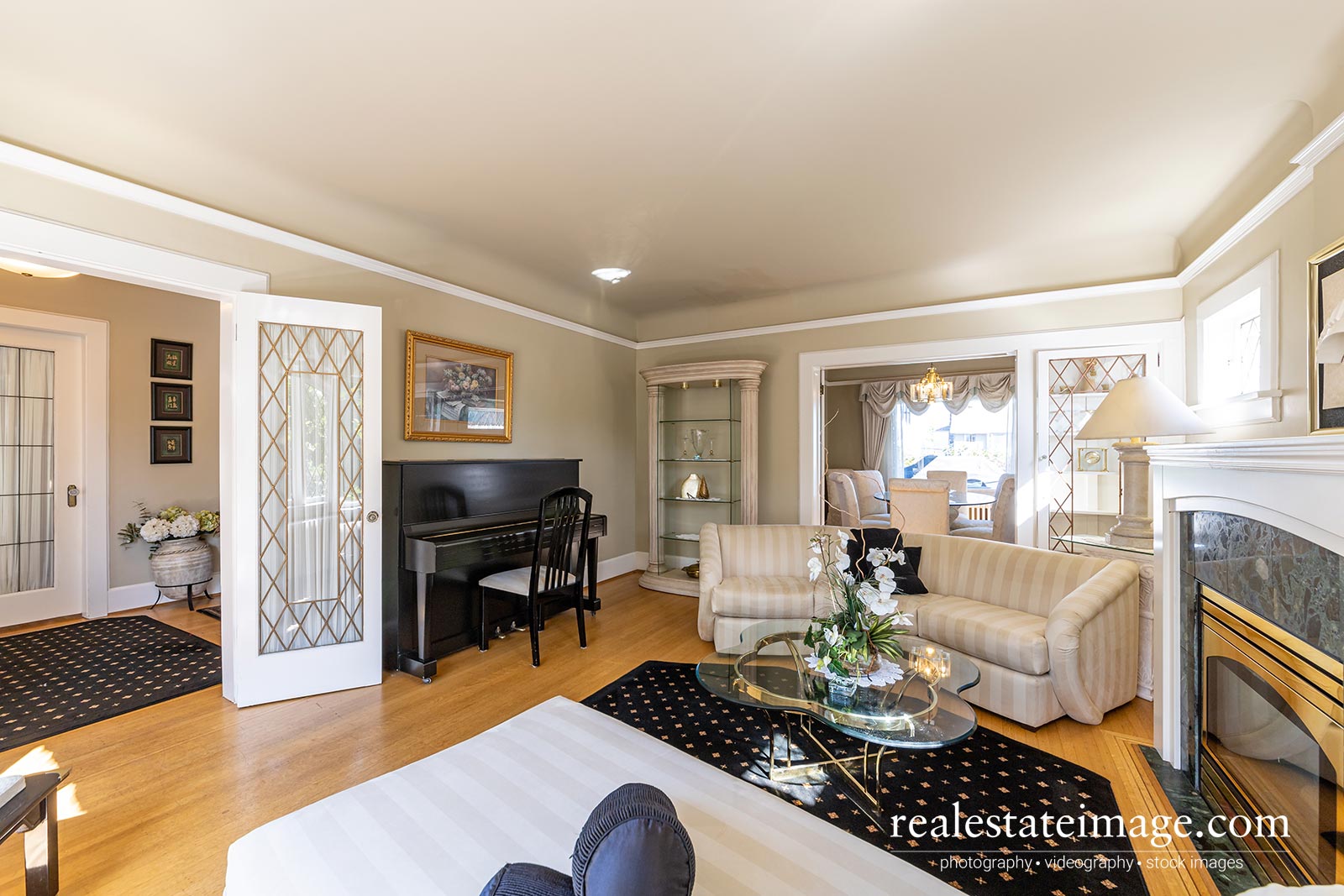 realestateimage.com living room